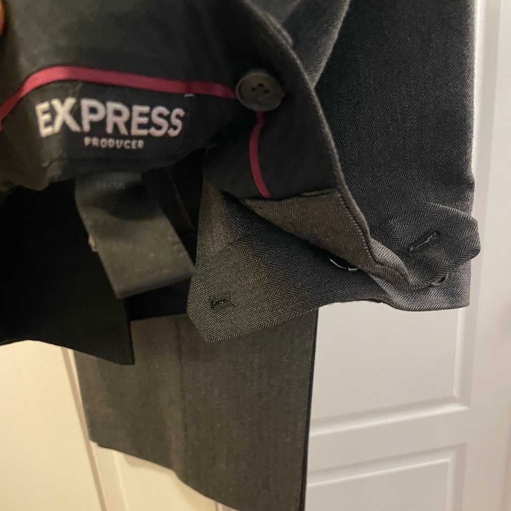 Dress pants - Picture 2 of 3